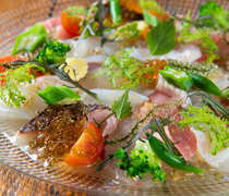 GRAND HOURS TENJIN_Fresh Fish Carpaccio - Select your choice of fresh fish that landed that day.