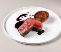 GARDEN HOUSE MINATOMIRAI_Roasted Wagyu Beef / Perigueux Sauce - The delicious taste you want to enjoy with all your senses.