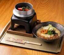 Hakata ITTAIICHI Main Branch_Hakata Set Meal (Fishbone Ramen + Mentaidon) - Mentaiko, a taste of Hakata, and rice cooked in fishbone broth are the best match.