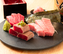 Kaisen Teppan Izakaya Aichi_Bluefin Tuna Sashimi Platter - The beautiful appearance attracts you! Experience tuna to your heart's content.