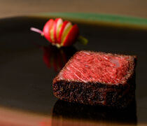 Bon. nu_Bon.nu-style grilled Mishima Beef (Sirloin) - Discover the quintessence of the Natural Monument Wagyu Beef. 