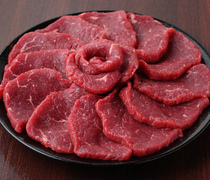 Ushikoi Shinjuku Branch_Piece Beef - The restaurant's specialty item is thoroughly committed to lean meat.