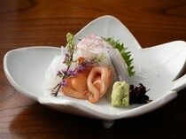 Kyoufu Ippin Ryouri Kiyomizu_Sashimi Assortment- Enjoy the freshness that comes once in a lifetime to your heart's content.