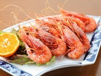 Sakanaya Uosei_Salt-grilling Red Shrimp -The savory aroma and rich brown meat are irresistible!