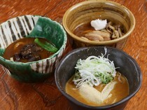 Oniwasoto Fukuwauchi_Specialty Oniwasoto: Three Kinds - Can taste all the curry udon soups.