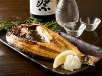 Hananomai Plena Makuhari Branch_Extra-large Striped Atka mackerel - A highly satisfying dish!