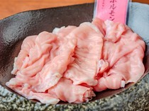 Koshitsu Yakiniku Mikakuen Minami Sanjo Branch_King of Horumon (Pork Rectum) - Fresh horumon delivered directly from the butcher shop. A popular menu item that becomes more delicious the more you chew.