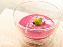 AWOMB Nishikiyamachi_Soy Milk Zenzai with Red Currant and Beet - It is a sweet dessert with bright colors and delightful textures.