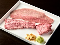 Honkaku Yakiniku Motsunabe Nikuemon_Today's 3-Kind Assortment - A satisfying platter that allows you to compare recommended parts.
