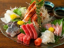Wafuu-dokoro Usagi_Sashimi - Enjoy seasonal ingredients in a simple way. 
