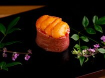 Wagyu Yakiniku Kakunoshin Roppongi Branch_Meat Wrapped Uni (sea urchin) Sushi - the best pairing of Uni and meat