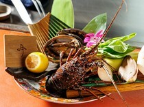 Miyazaki Ozaki Beef Washoku Teppanyaki Gin Umeda Hilton Plaza West_Live Seafood - Freshness is guaranteed as the seafood is processed upon order.