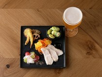 Akatsuki Taps Ginza_Assorted Cold Appetizer - Decorated with seasonal fruits and vegetables. Goes well with their signature beers!