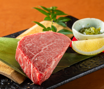 Tenkaaji Sanbashi Main Branch_Matured Tosa Akaushi Chateaubriand - Fillet steak to fully enjoy the delicious taste of lean meat.