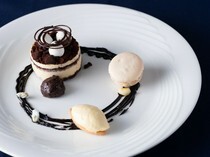 Restaurant Pavé_Patissier's Apecial Dessert - Filled with playfulness and real deliciousness. 