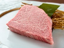 Kurotan Yakiniku Aoki_Japanese Black Chateaubriand - Enjoy the unique deep flavor and softness of wagyu beef