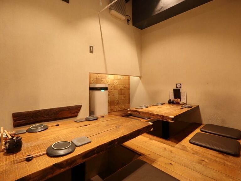 Shinsaibashi Sushi Tvern Oyaji Saigo no Nigiri_Inside view