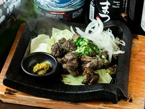 Sakedokoro Umaiya_Charcoal-Grilled Chopped Chicken Thigh - Enjoy the luxurious tastes of Miyazaki gourmet food