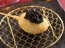 Pontocho Kushiyoshi_Scallops with Caviar - The scent of shiso is refreshing.