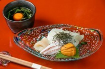 Otaru Masazushi Sakae_Squid Somen (raw squid noodles) - Rich and luxurious taste. A popular menu item at Otaru Masazushi.	