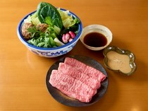 Shabu Shabu Ogami_Yamagata Beef Sirloin Shabu-shabu Course - It fascinates the eye and the palate