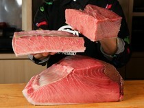 Oku Sushi and Kushiage _Natural Raw Bluefin Tuna Nigiri - A supremely blissful piece born from the restaurant head's passion for tuna.