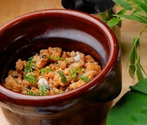 ILBrio Azabu_Seasonal Earthen Pot Rice - You can enjoy the seasonal taste.