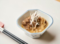 Kitano Tenmangu Niku to Niwa MATSUO_Beef Stew - Beef tendon stew made with Kyoto white miso paste. A dish that is sure to become addictive.