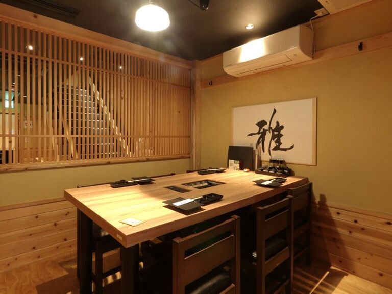 Yakiniku Nanatsuboshi Shinsaibashisuji Branch_Inside view