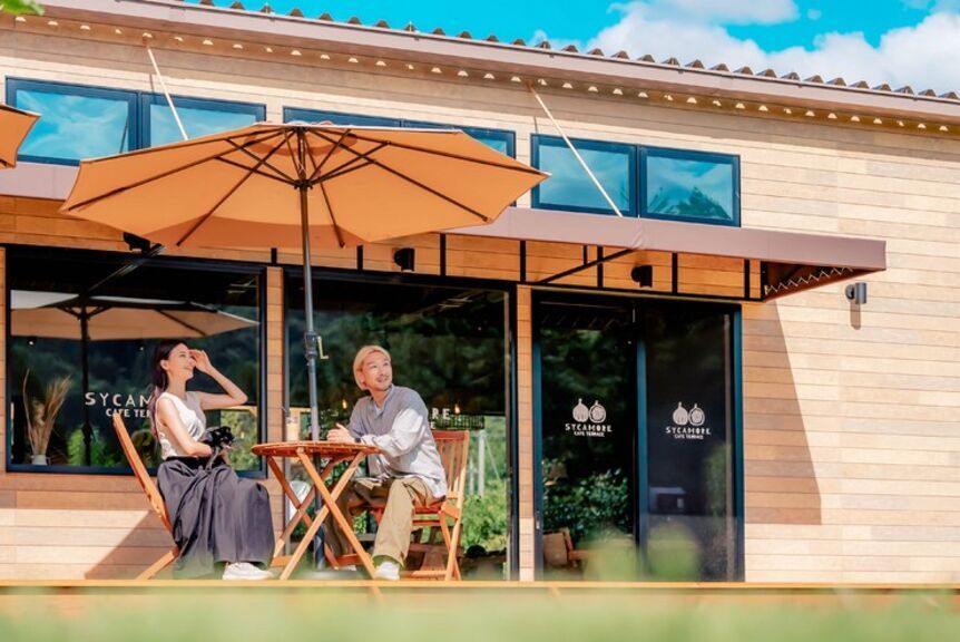 SYCAMORE CAFE TERRACE_Facilities and equipment