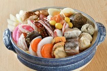 Murakiya Hanare_Yose-nabe - More than 30 seasonal ingredients.