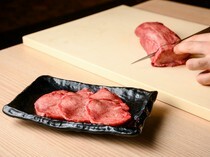 Yakiniku Ten Gamushara Marunouchi_Special Tongue - Only high-quality tongue is carefully selected, matured, and then served.