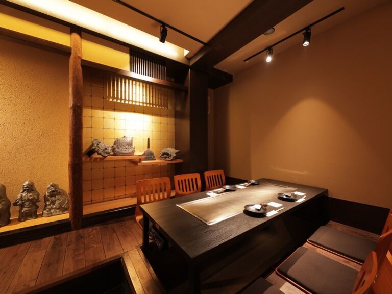 Konamon-dokoro Mitsukuni Ura-namba Branch_Inside view