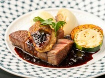 Steak Kaiseki Miyako Kasuga_Rossini with Foie Gras and Fillet Steak - 	A classic French dish prepared on a teppanyaki grill.