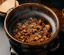 Kyoshizuku_Clay Pot Rice - The content changes every season, so you can enjoy it no matter how often you visit.